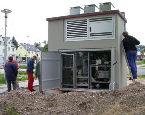 Unser Schwungrad wurde mit Container am 06.06.06 in Zwickau aufgestellt